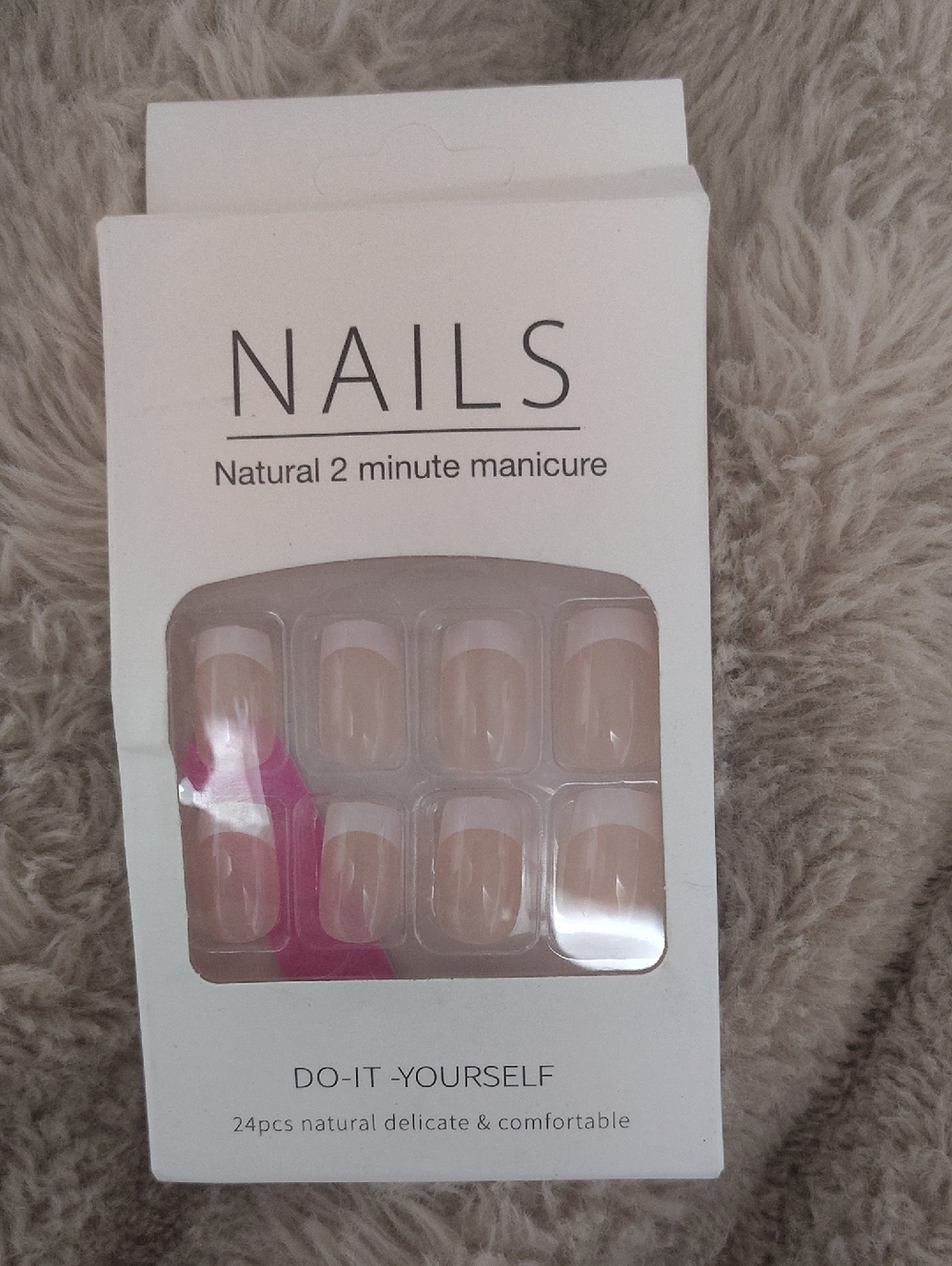 Fake Nails - Picture 2 of 2